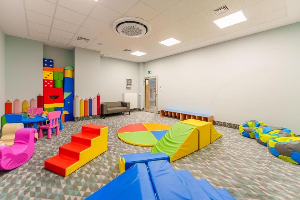 Akces Apartamenty Kasprowicza 20C- Basen, Sauny, Jacuzzi, Silownia W Cenie - Schwimmbad, Saunen, Jacuzzi, Fitnessstudio Im Preis Kołobrzeg Kültér fotó
