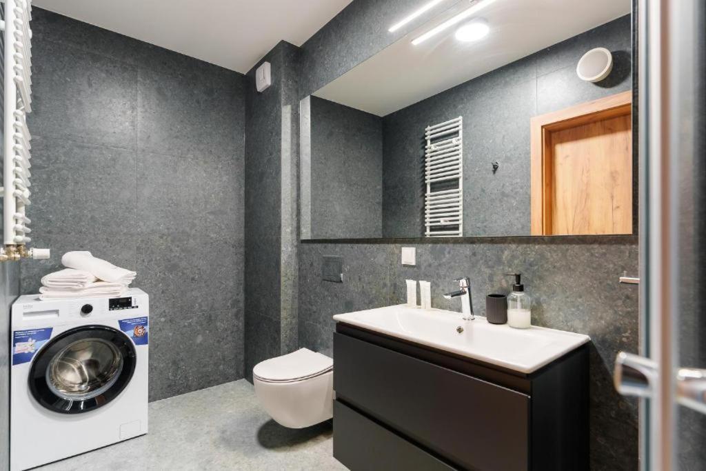 Akces Apartamenty Kasprowicza 20C- Basen, Sauny, Jacuzzi, Silownia W Cenie - Schwimmbad, Saunen, Jacuzzi, Fitnessstudio Im Preis Kołobrzeg Kültér fotó