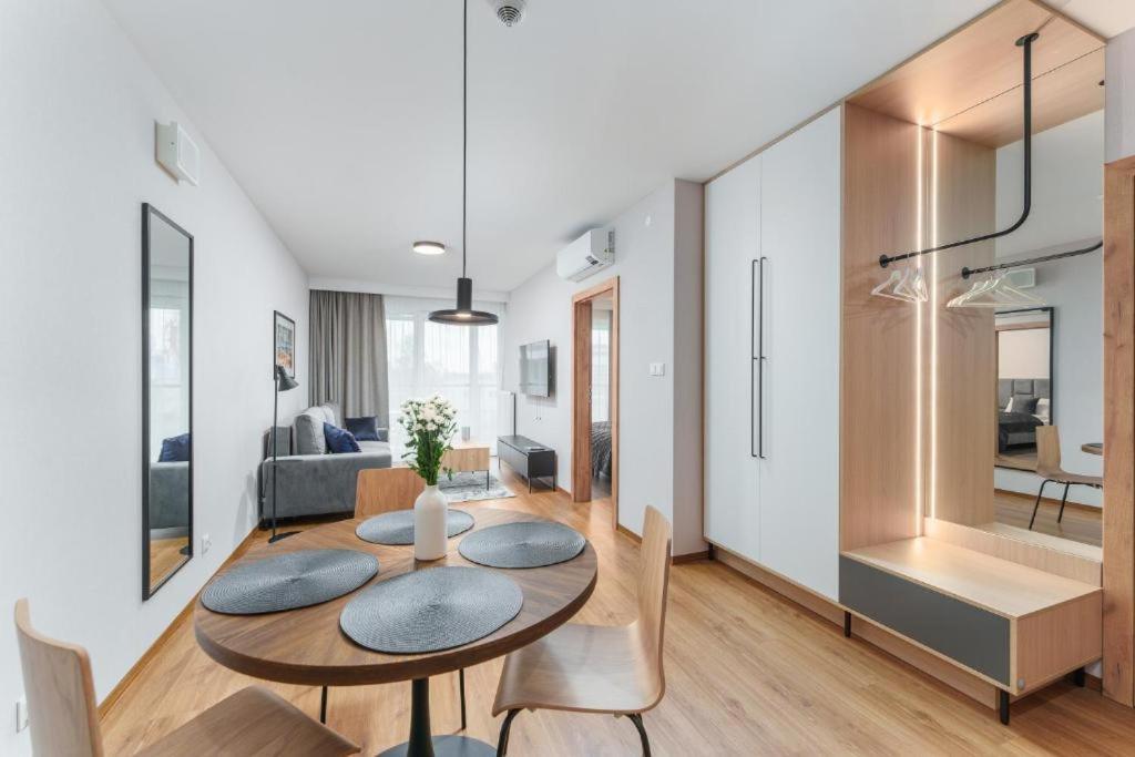 Akces Apartamenty Kasprowicza 20C- Basen, Sauny, Jacuzzi, Silownia W Cenie - Schwimmbad, Saunen, Jacuzzi, Fitnessstudio Im Preis Kołobrzeg Kültér fotó